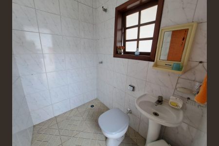 Casa à venda com 136m², 3 quartos e 2 vagas Casa à venda com 136m², 3 quartos e 2 vagasBanheiro Externo