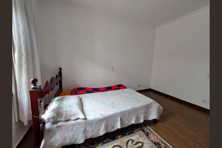 Casa à venda com 136m², 3 quartos e 2 vagas Casa à venda com 136m², 3 quartos e 2 vagasQuarto 2