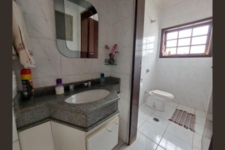 Casa à venda com 136m², 3 quartos e 2 vagas Casa à venda com 136m², 3 quartos e 2 vagasLavabo