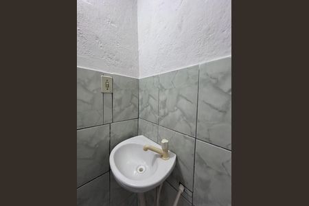 Banheiro da Suíte de casa para alugar com 1 quarto, 23m² em Jardim Ubirajara (zona Sul), São Paulo
