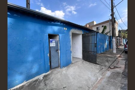 Casa para alugar com 23m², 1 quarto e sem vaga Casa para alugar com 23m², 1 quarto e sem vagaFachada