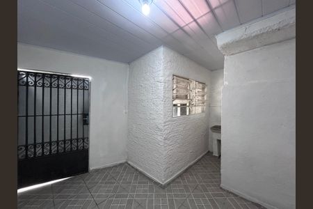 Cozinha e Área de Serviço de casa para alugar com 1 quarto, 23m² em Jardim Ubirajara (zona Sul), São Paulo