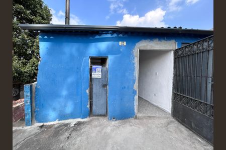 Casa para alugar com 23m², 1 quarto e sem vaga Casa para alugar com 23m², 1 quarto e sem vagaFachada