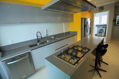 Apartamento à venda com 171m², 3 quartos e 4 vagas