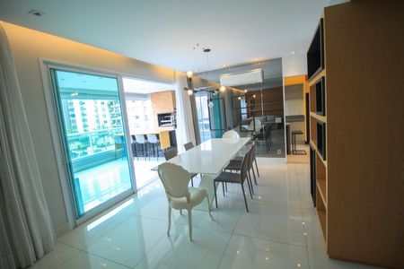 Apartamento à venda com 171m², 3 quartos e 4 vagas