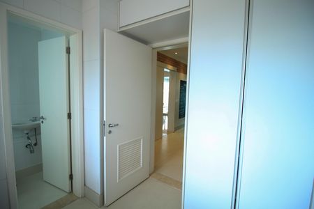 Apartamento à venda com 171m², 3 quartos e 4 vagas