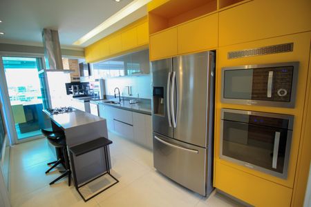 Apartamento à venda com 171m², 3 quartos e 4 vagas