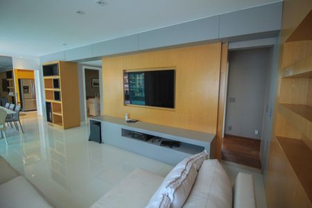 Apartamento à venda com 171m², 3 quartos e 4 vagas