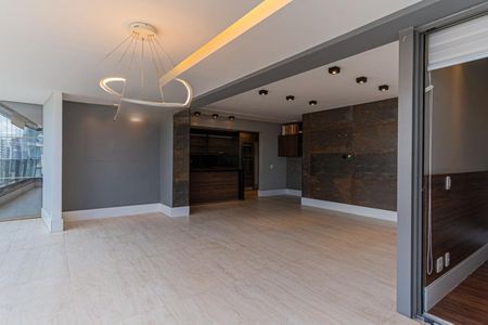 Apartamento à venda com 131m², 3 quartos e sem vaga