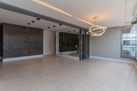 Apartamento à venda com 131m², 3 quartos e sem vaga