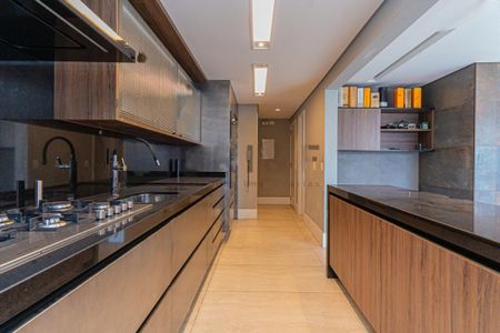 Apartamento à venda com 131m², 3 quartos e sem vaga