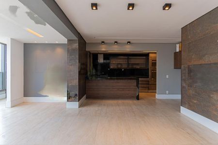 Apartamento à venda com 131m², 3 quartos e sem vaga