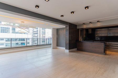 Apartamento à venda com 131m², 3 quartos e sem vaga