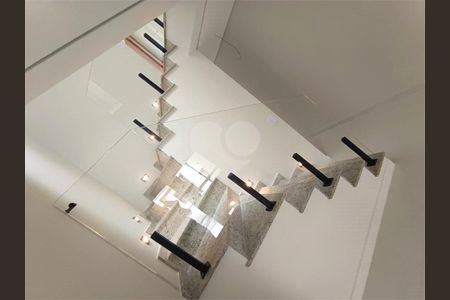 Casa à venda com 3 quartos, 120m² em Vila Frugoli, São Paulo