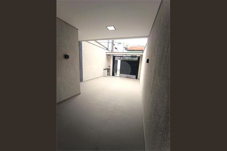 Casa à venda com 3 quartos, 150m² em Vila Domitila, São Paulo