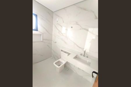 Casa à venda com 3 quartos, 150m² em Vila Domitila, São Paulo