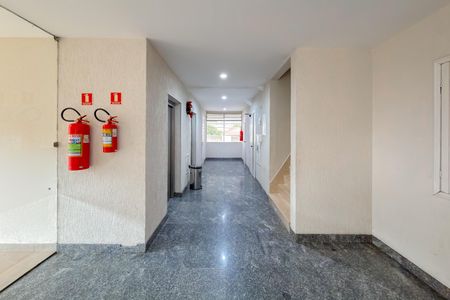 Apartamento à venda com 107m², 3 quartos e 1 vaga Apartamento à venda com 107m², 3 quartos e 1 vagaHall social
