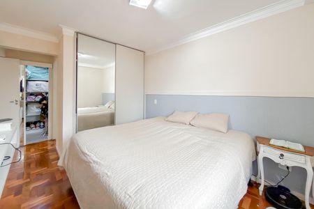 Apartamento à venda com 107m², 3 quartos e 1 vaga Apartamento à venda com 107m², 3 quartos e 1 vagaSuíte