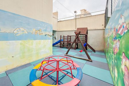 Apartamento à venda com 107m², 3 quartos e 1 vaga Apartamento à venda com 107m², 3 quartos e 1 vagaPlayground