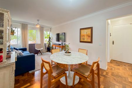 Apartamento à venda com 107m², 3 quartos e 1 vaga Apartamento à venda com 107m², 3 quartos e 1 vagaSala