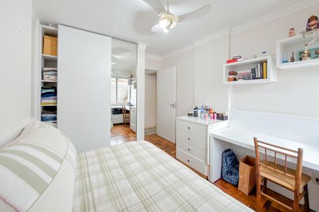 Apartamento à venda com 107m², 3 quartos e 1 vaga Apartamento à venda com 107m², 3 quartos e 1 vagaQuarto 1