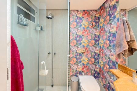 Apartamento à venda com 107m², 3 quartos e 1 vaga Apartamento à venda com 107m², 3 quartos e 1 vagaBanheiro Corredor