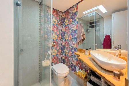 Apartamento à venda com 107m², 3 quartos e 1 vaga Apartamento à venda com 107m², 3 quartos e 1 vagaBanheiro Corredor