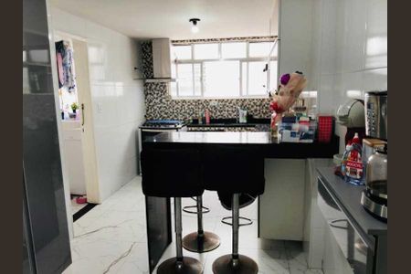 Apartamento à venda com 130m², 3 quartos e 1 vaga