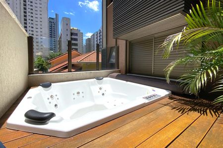 Apartamento à venda com 90m², 2 quartos e 2 vagasHidromassagem