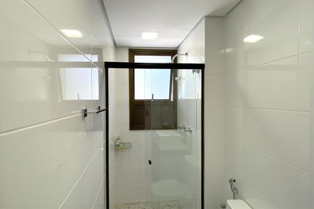 Apartamento à venda com 90m², 2 quartos e 2 vagasBanheiro da Suíte 2