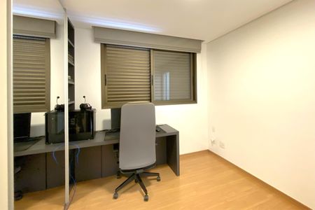 Apartamento à venda com 90m², 2 quartos e 2 vagasSuite 2