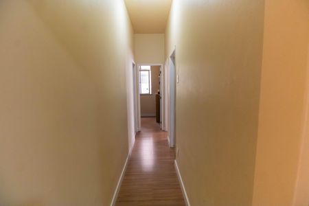 Corredor  de apartamento à venda com 3 quartos, 60m² em Barreto, Niterói