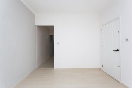 Casa à venda com 135m², 3 quartos e 3 vagas Casa à venda com 135m², 3 quartos e 3 vagasSala