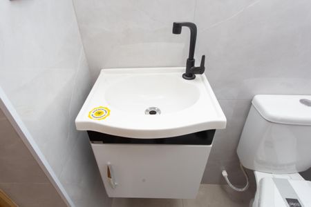 Casa à venda com 135m², 3 quartos e 3 vagas Casa à venda com 135m², 3 quartos e 3 vagasBanheiro da Suíte