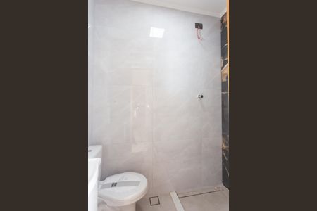 Casa à venda com 135m², 3 quartos e 3 vagas Casa à venda com 135m², 3 quartos e 3 vagasBanheiro da Suíte