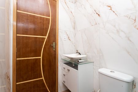 Casa à venda com 135m², 3 quartos e 3 vagas Casa à venda com 135m², 3 quartos e 3 vagasBanheiro Social