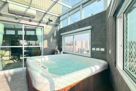 Apartamento à venda com 290m², 2 quartos e 3 vagasSacada da Sala