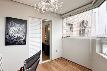 Apartamento à venda com 290m², 2 quartos e 3 vagasEscritório