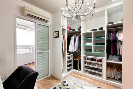 Apartamento à venda com 290m², 2 quartos e 3 vagasCloset da suíte 2