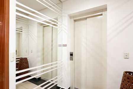 Apartamento à venda com 290m², 2 quartos e 3 vagasHall de entrada