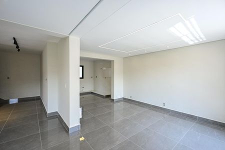 Casa de condomínio à venda com 300m², 3 quartos e 2 vagasSala