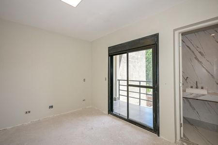 Casa de condomínio à venda com 300m², 3 quartos e 2 vagasSuíte