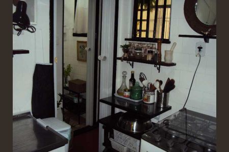 Apartamento à venda com 75m², 2 quartos e sem vaga