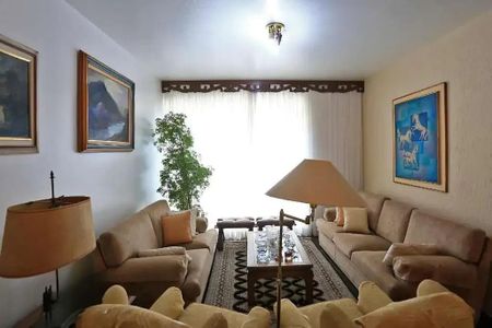 Casa à venda com 3 quartos, 175m² em Campo Belo, São Paulo