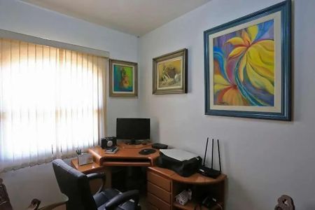 Casa à venda com 3 quartos, 175m² em Campo Belo, São Paulo