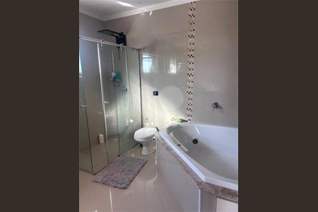 Casa à venda com 4 quartos, 350m² em Interlagos, São Paulo