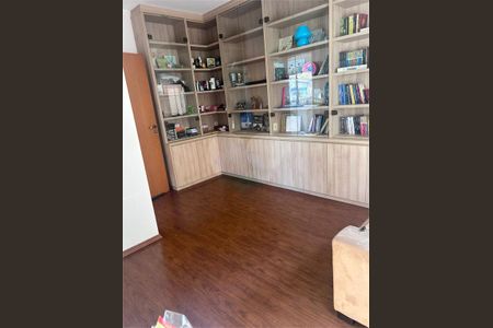 Casa à venda com 4 quartos, 350m² em Interlagos, São Paulo