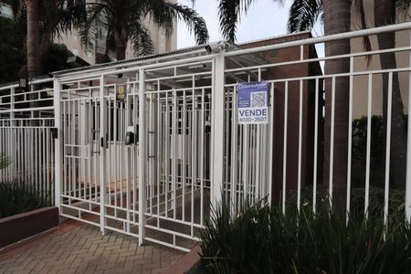 Apartamento à venda com 49m², 2 quartos e 2 vagasEntrada