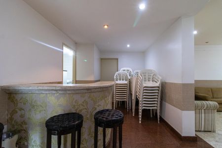 Apartamento à venda com 181m², 5 quartos e 4 vagasÁrea comum - Salão de festas