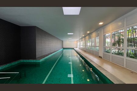 Studio à venda com 41m², 1 quarto e 1 vagaPiscina